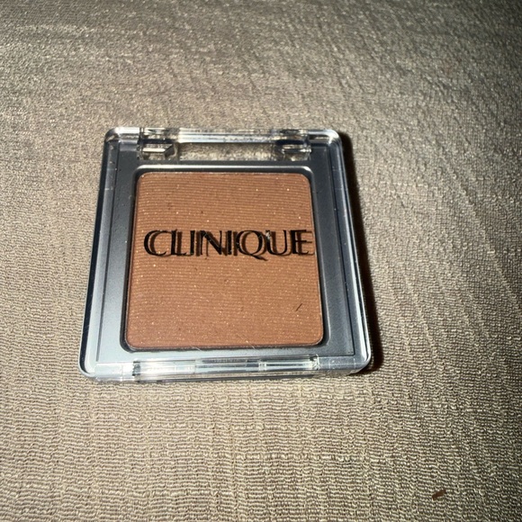 Clinique Eyeshadow Palette tan and Peach Shades see pics for additional details - Picture 2 of 6